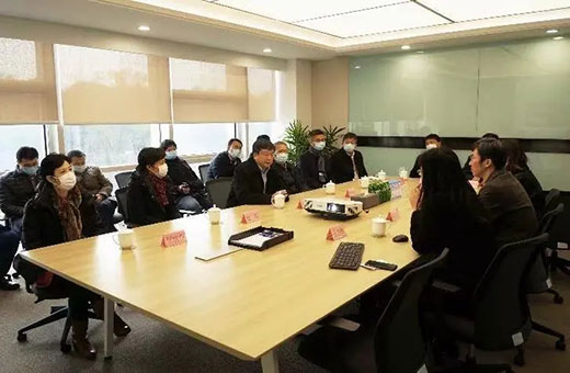 上海市副市长陈群一行莅临上；Ｔ贫ゼ偶攀硬斓餮