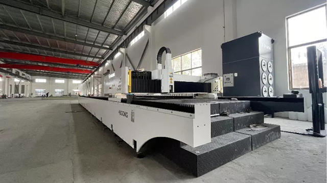 云顶集团HGLX高精度激光切割机