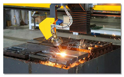 上；；；；；Ｔ贫ゼ10米超长跨距无限回转数控坡口切割机调试